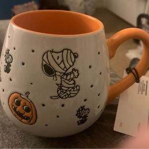 NWT Peanuts Snoopy Mug